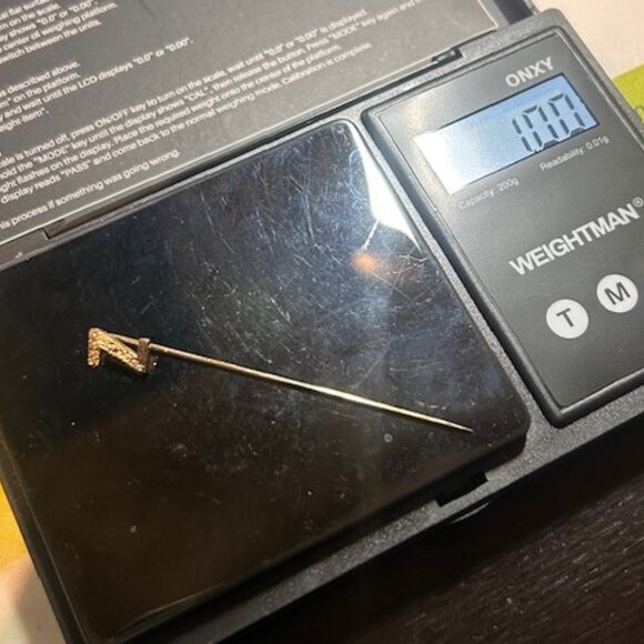 14K GOLD Textured “Z” Stick PIN - Picture 10 of 11
